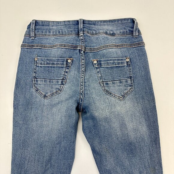 Delia's Jayden Skinny Women's size 4P Medium Wash Blue Denim Jeans - Picture 4 of 4